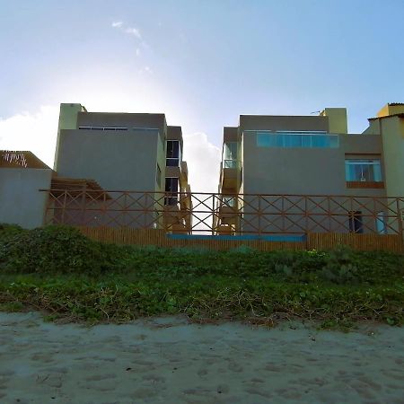 Triplex Pe Na Areia Com 3 Suites Proximo Salvador Lauro de Freitas Exterior photo